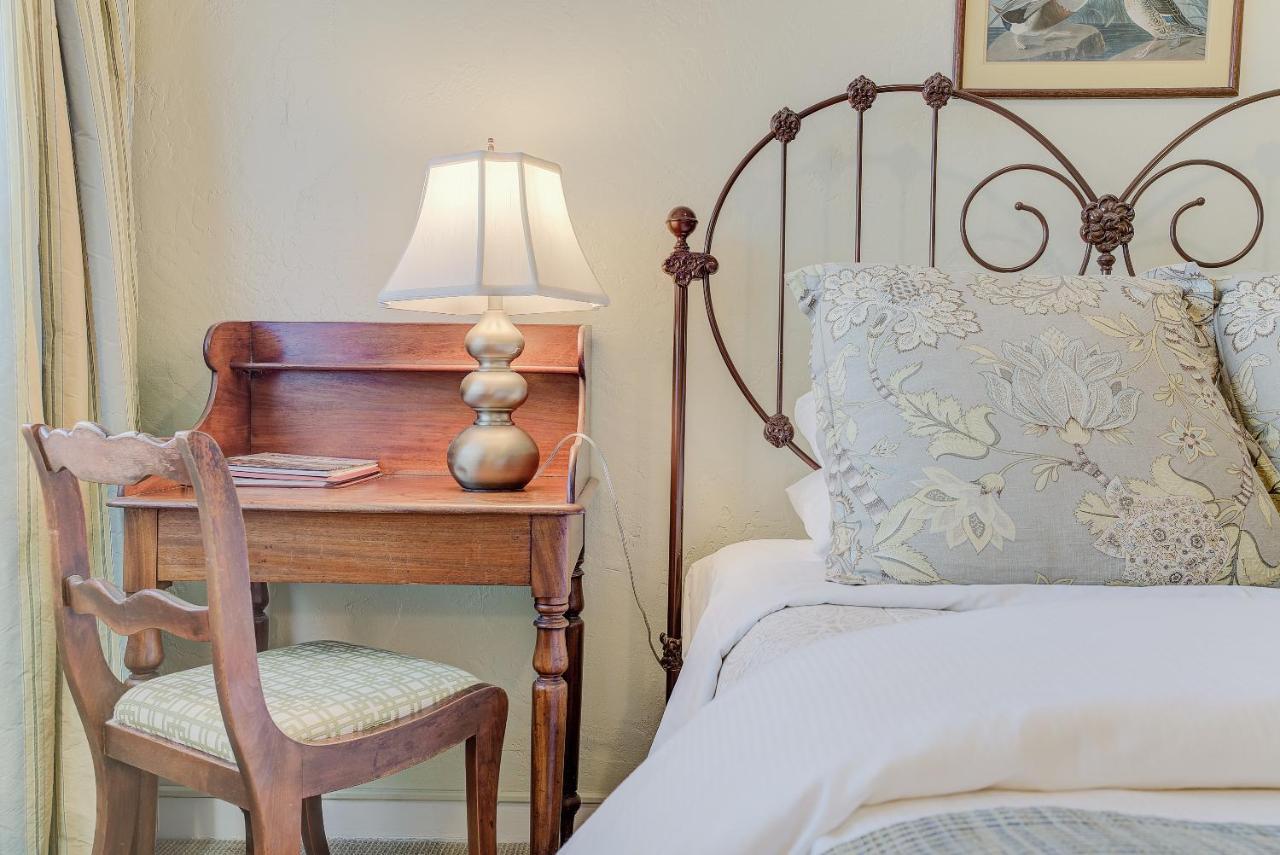 Sandpiper Inn Carmel-by-the-Sea Екстериор снимка